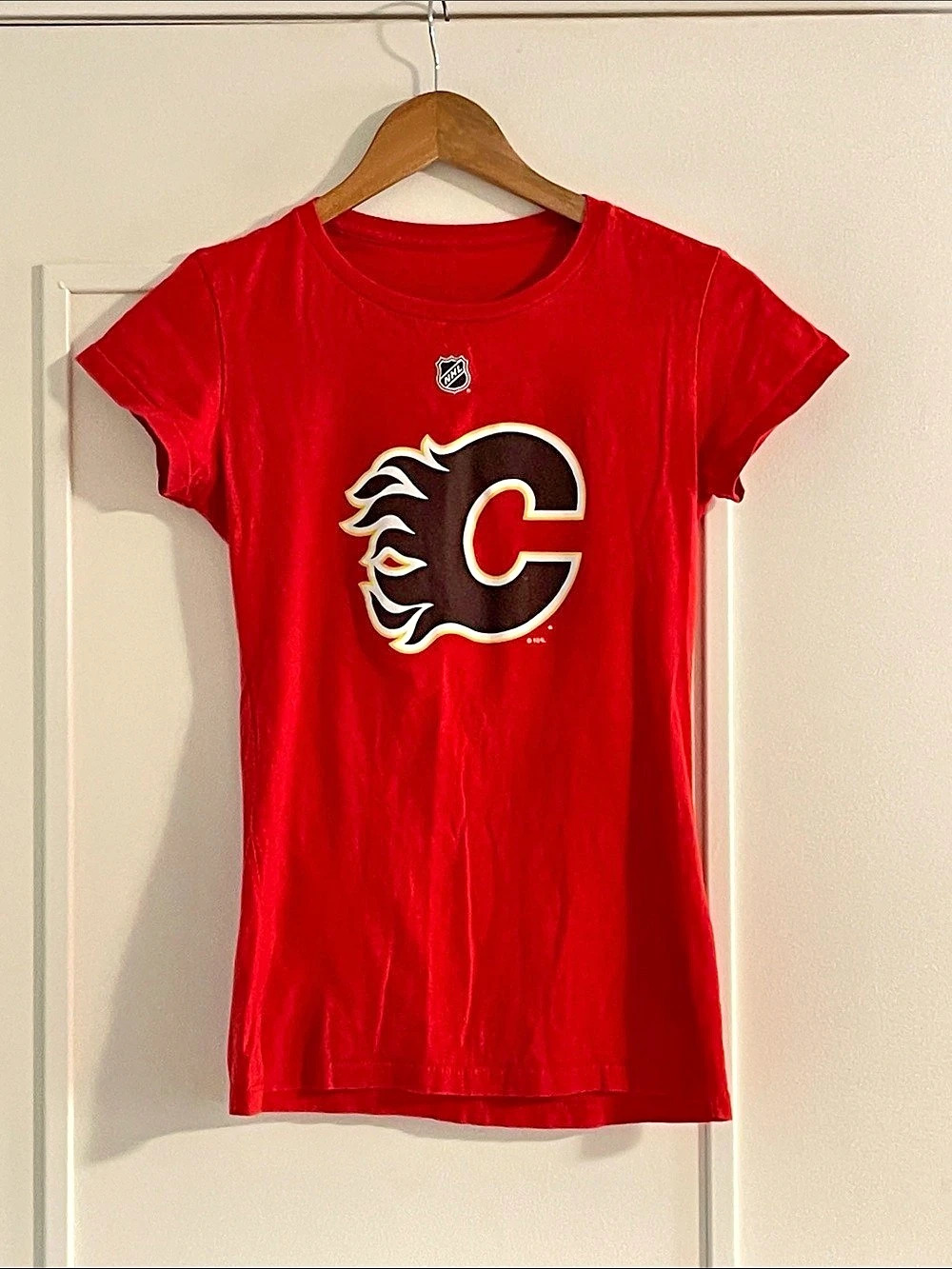 Reebok Calgary Flames Sean Monahan #23 Player T-Shirt Red Jersey Tee XXS
